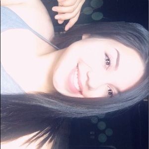 Meet your Posher, Juana